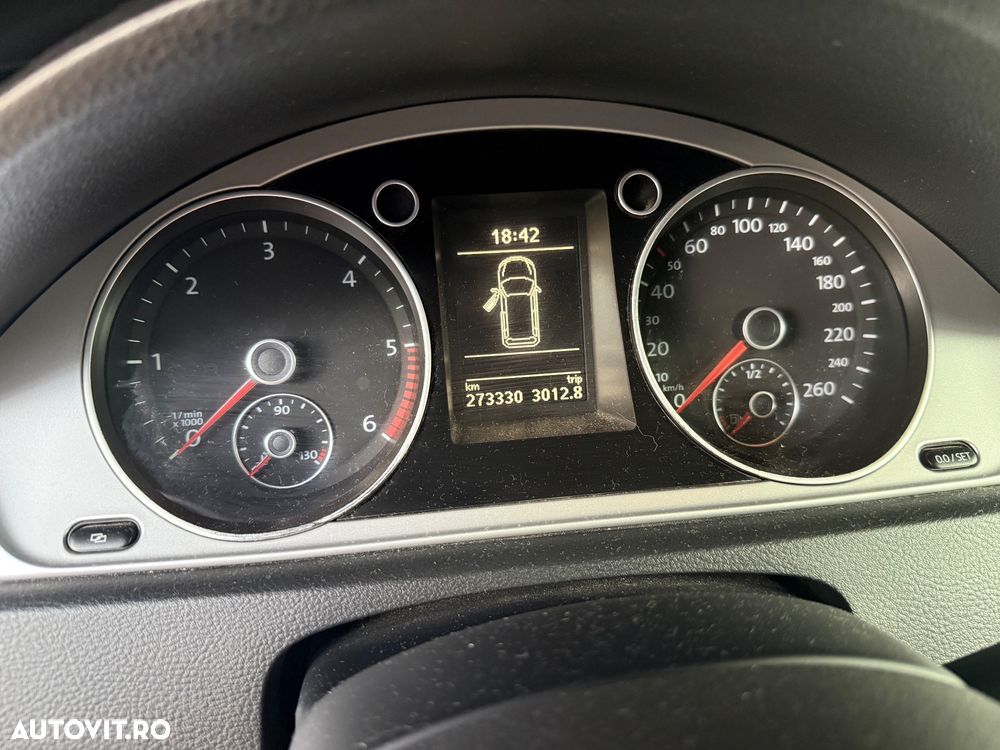 Volkswagen Passat - 6