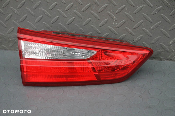 LAMPA W KLAPE LEWY TYŁ LEWA TYLNA KIA OPTIMA IV KOMBI 15-20