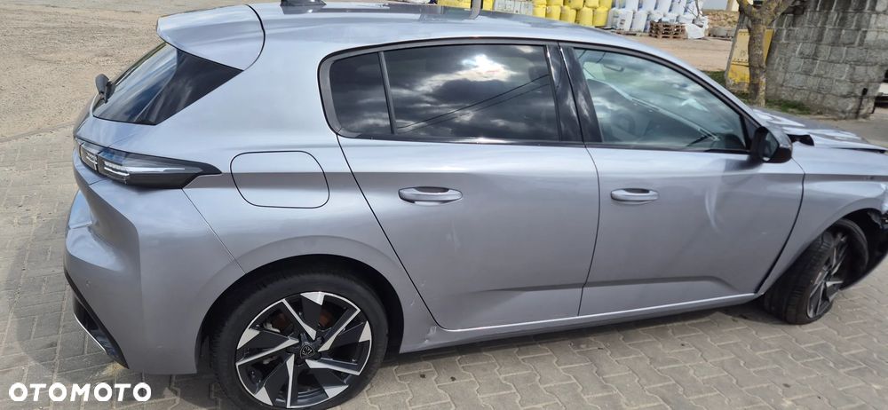 Peugeot 308 1.2 mHEV Allure S&S e-DCS6 - 7