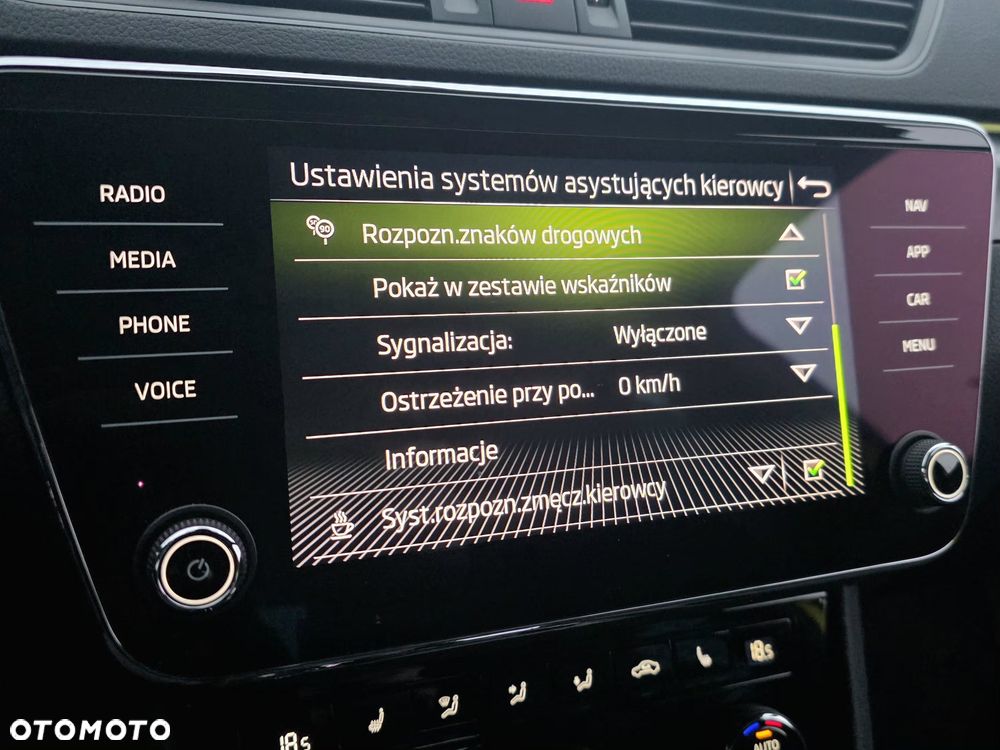 Skoda Superb 2.0 TSI Sportline DSG - 19