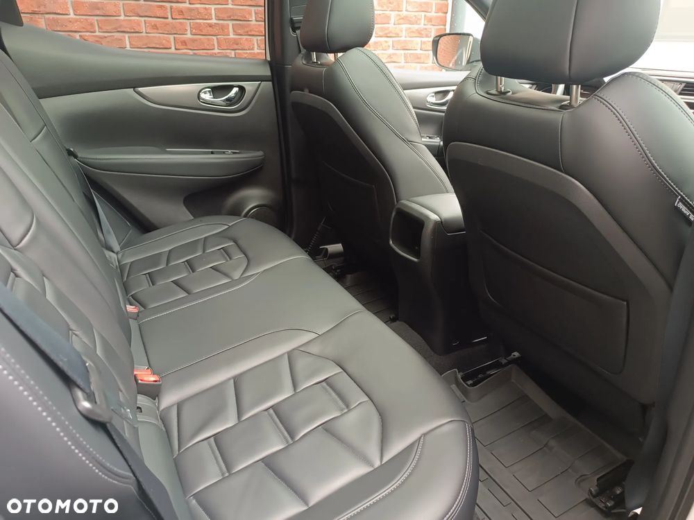 Nissan Qashqai 1.6 dCi TEKNA+ - 25
