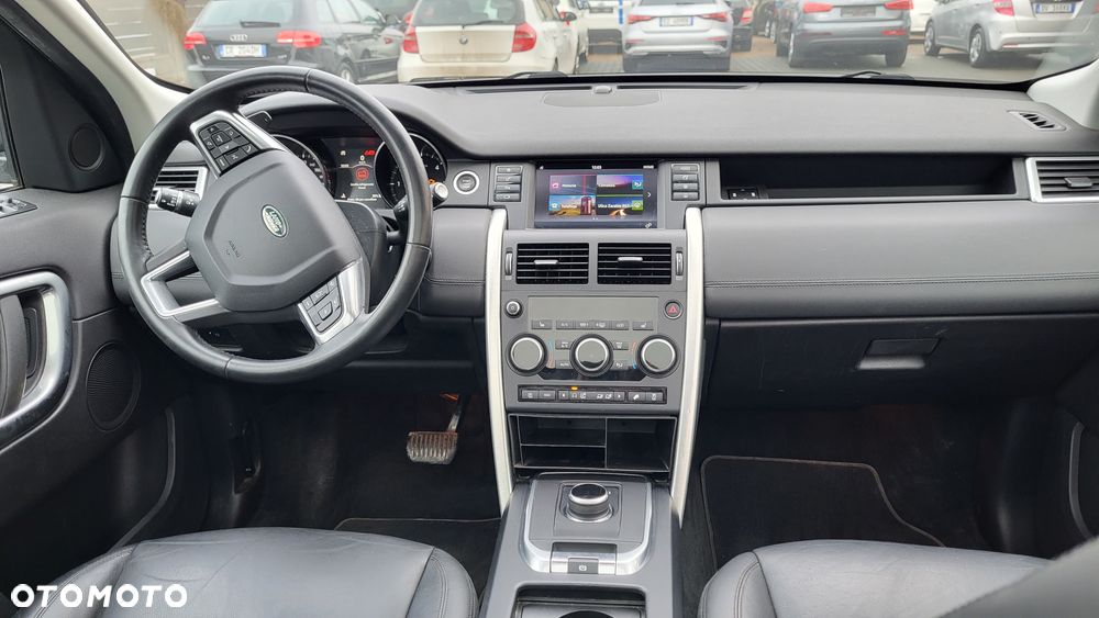 Land Rover Discovery Sport D150 R-Dynamic - 9