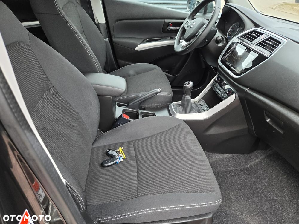 Suzuki SX4 S-Cross 1.0 Boosterjet Comfort - 37