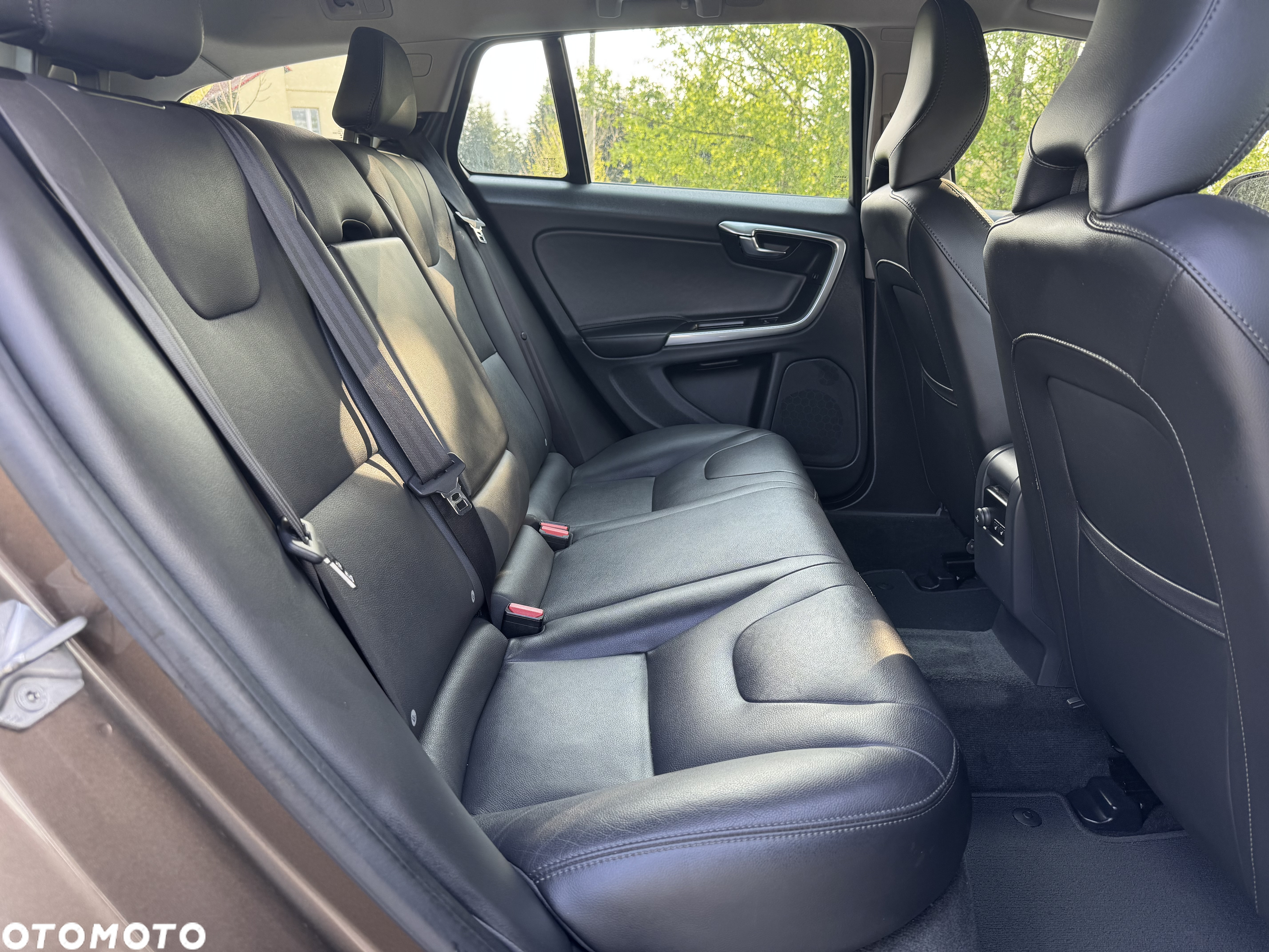 Volvo V60 Cross Country T5 AWD Summum - 6