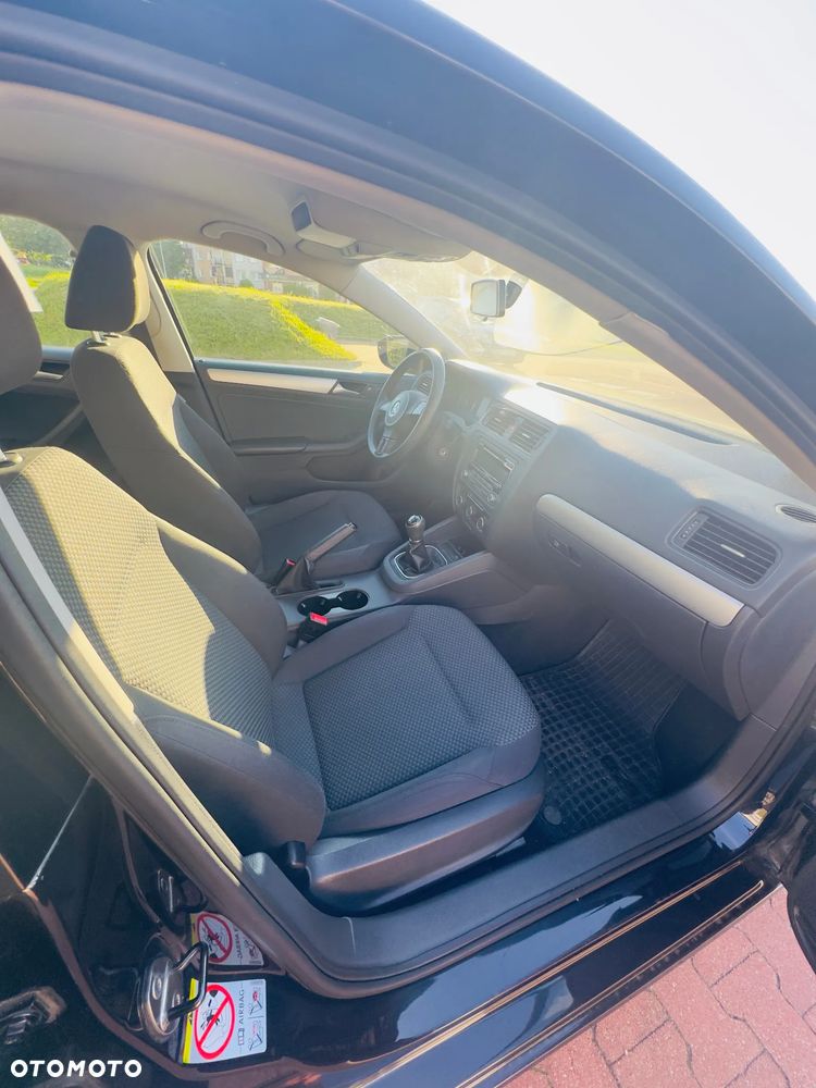 Volkswagen Jetta 1.4 TSI Trendline - 9