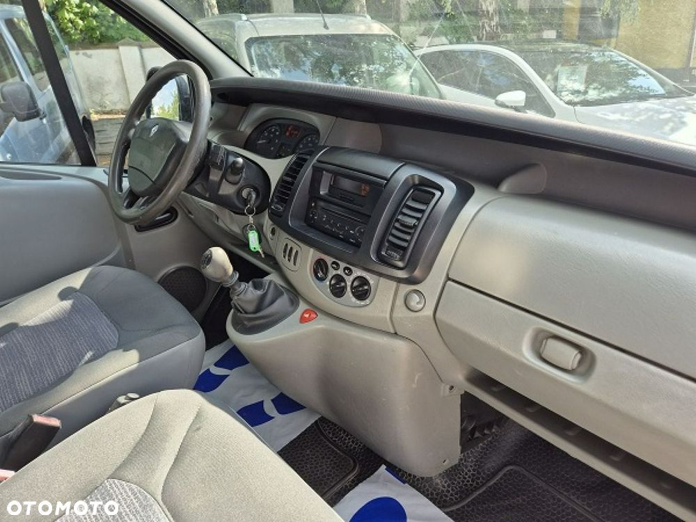 Renault Trafic - 11