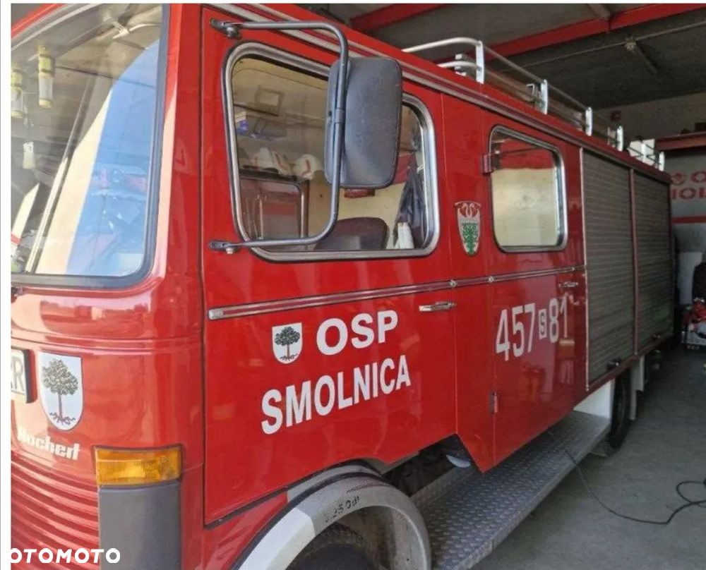 Mercedes-Benz 709 - 6