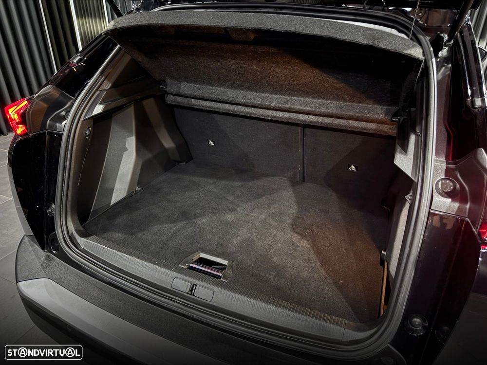 Peugeot e-2008 50 kWh Allure Pack - 36
