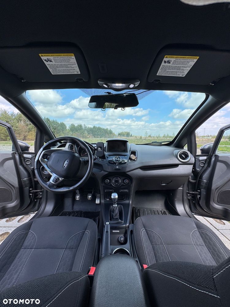 Ford Fiesta 1.6 EcoBoost ST - 25