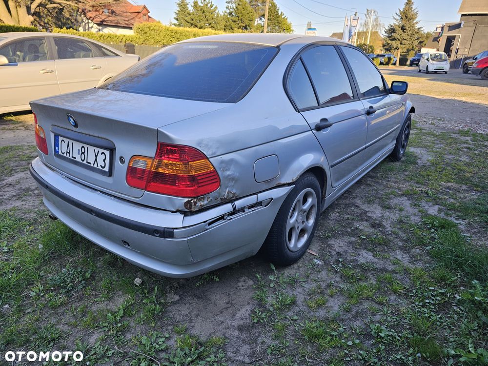 BMW Seria 3 318i - 3
