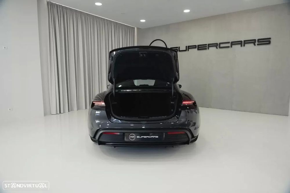 Porsche Taycan 4S - 20