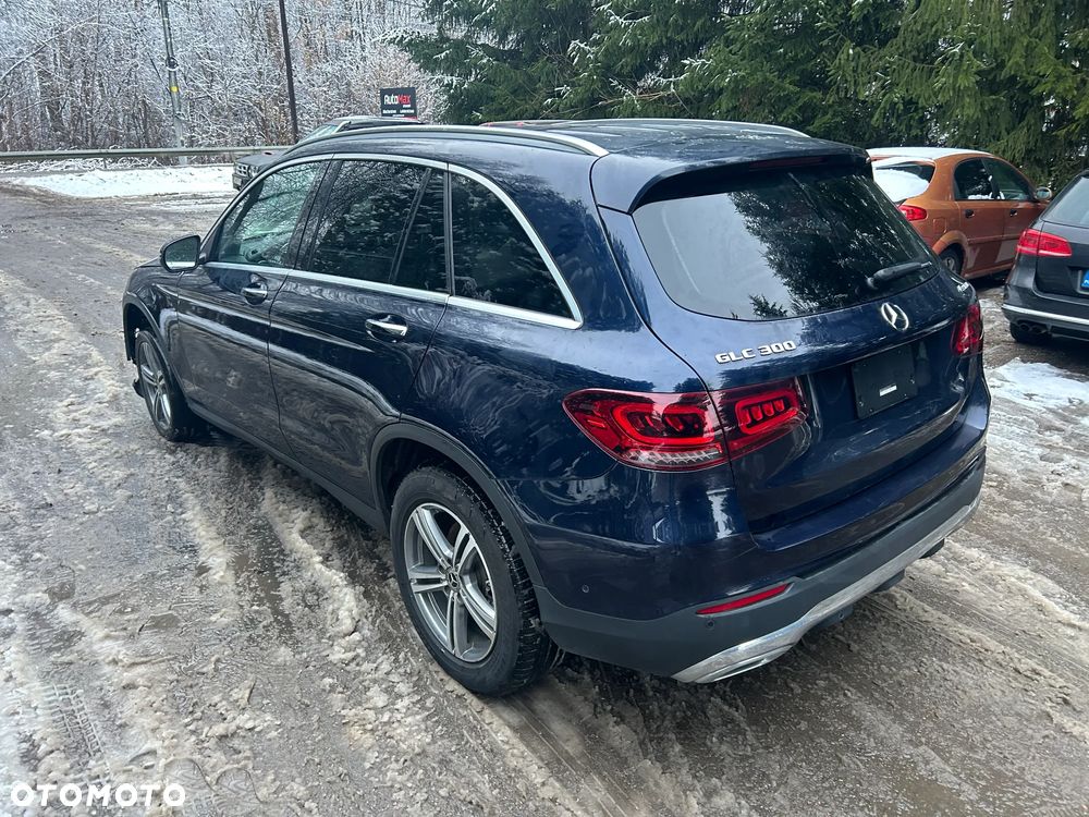 Mercedes-Benz GLC 300 4Matic 9G-TRONIC - 7
