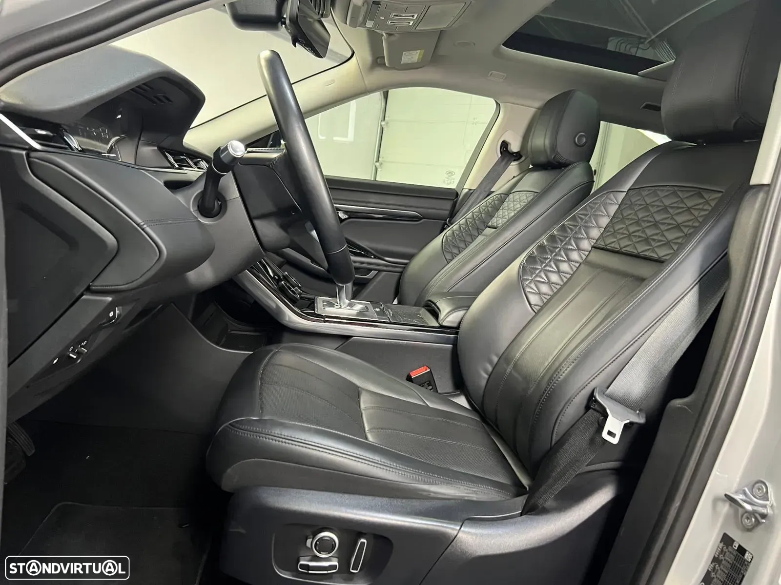 Land Rover Range Rover Evoque 1.5 P300e AWD R-Dynamic Auto - 5