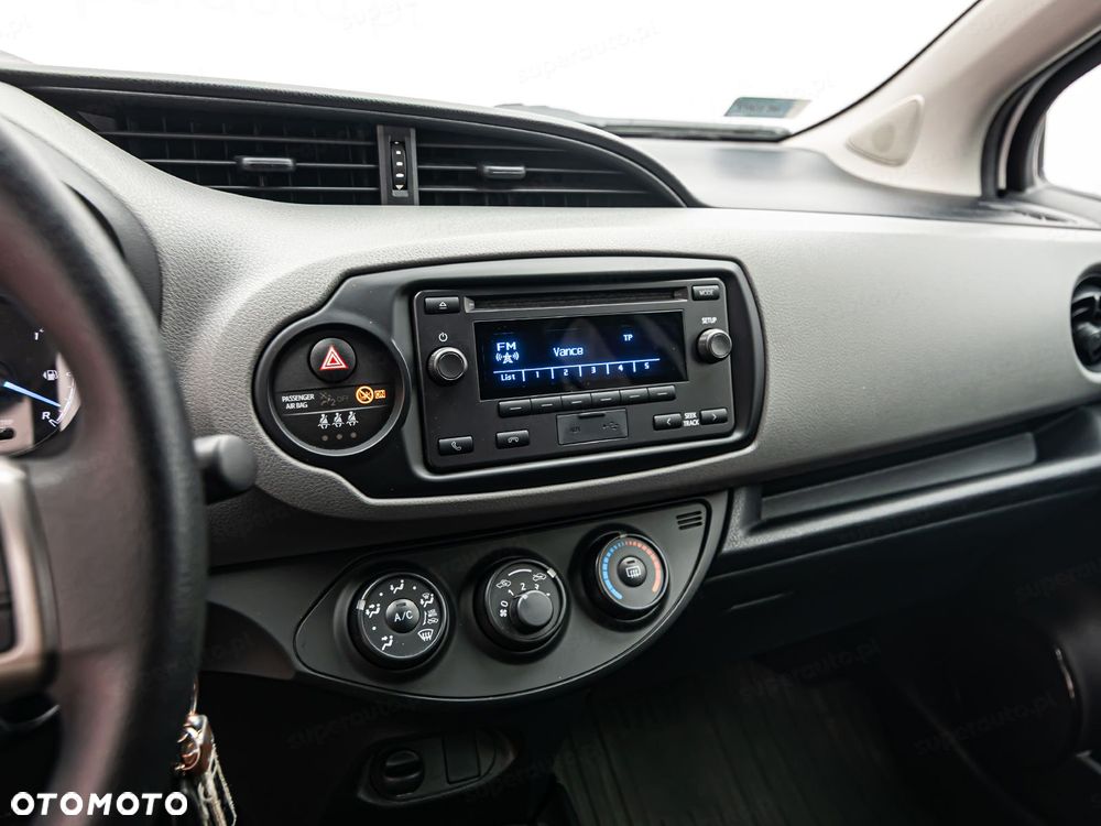 Toyota Yaris Active 1.5 111KM - 19