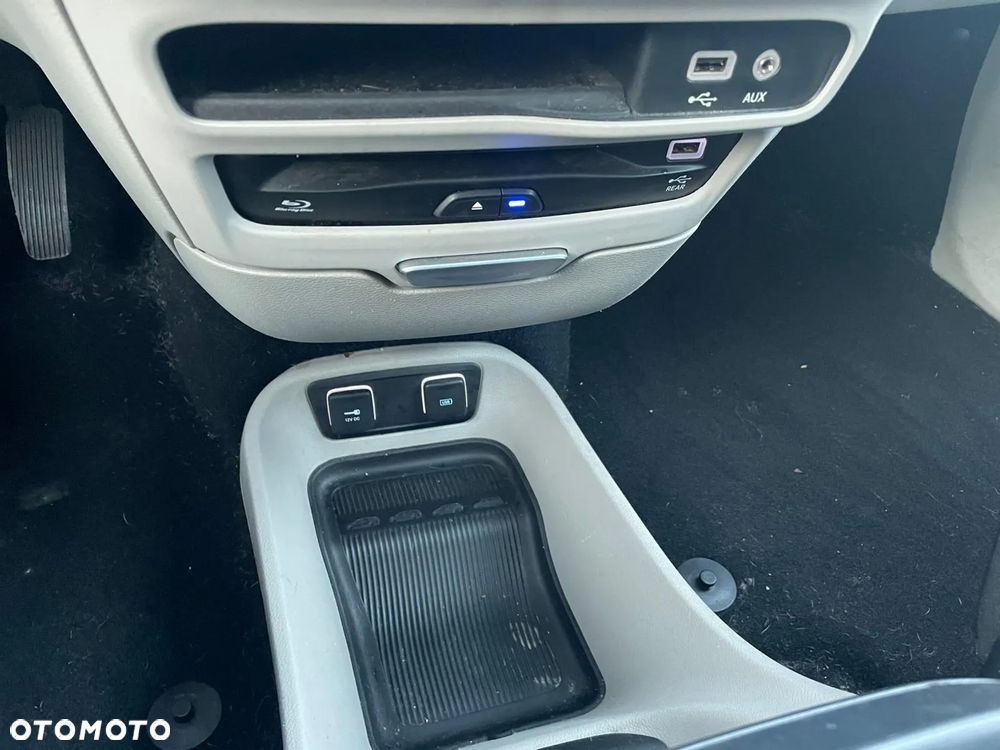 Chrysler Pacifica - 18