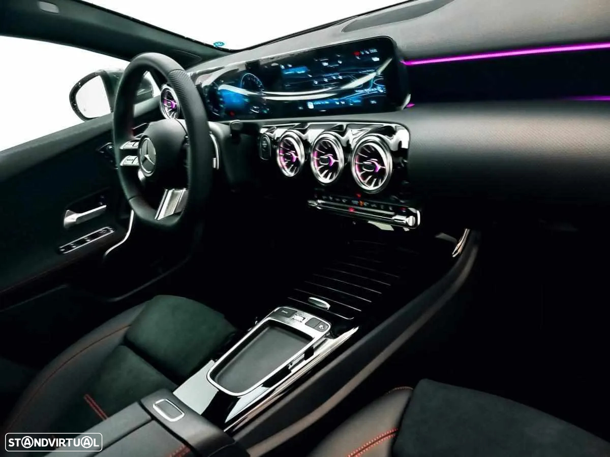 Mercedes-Benz A 250 e AMG Line - 9