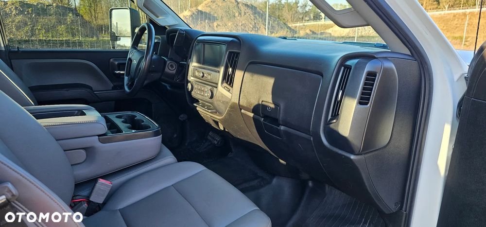 Chevrolet Silverado - 15