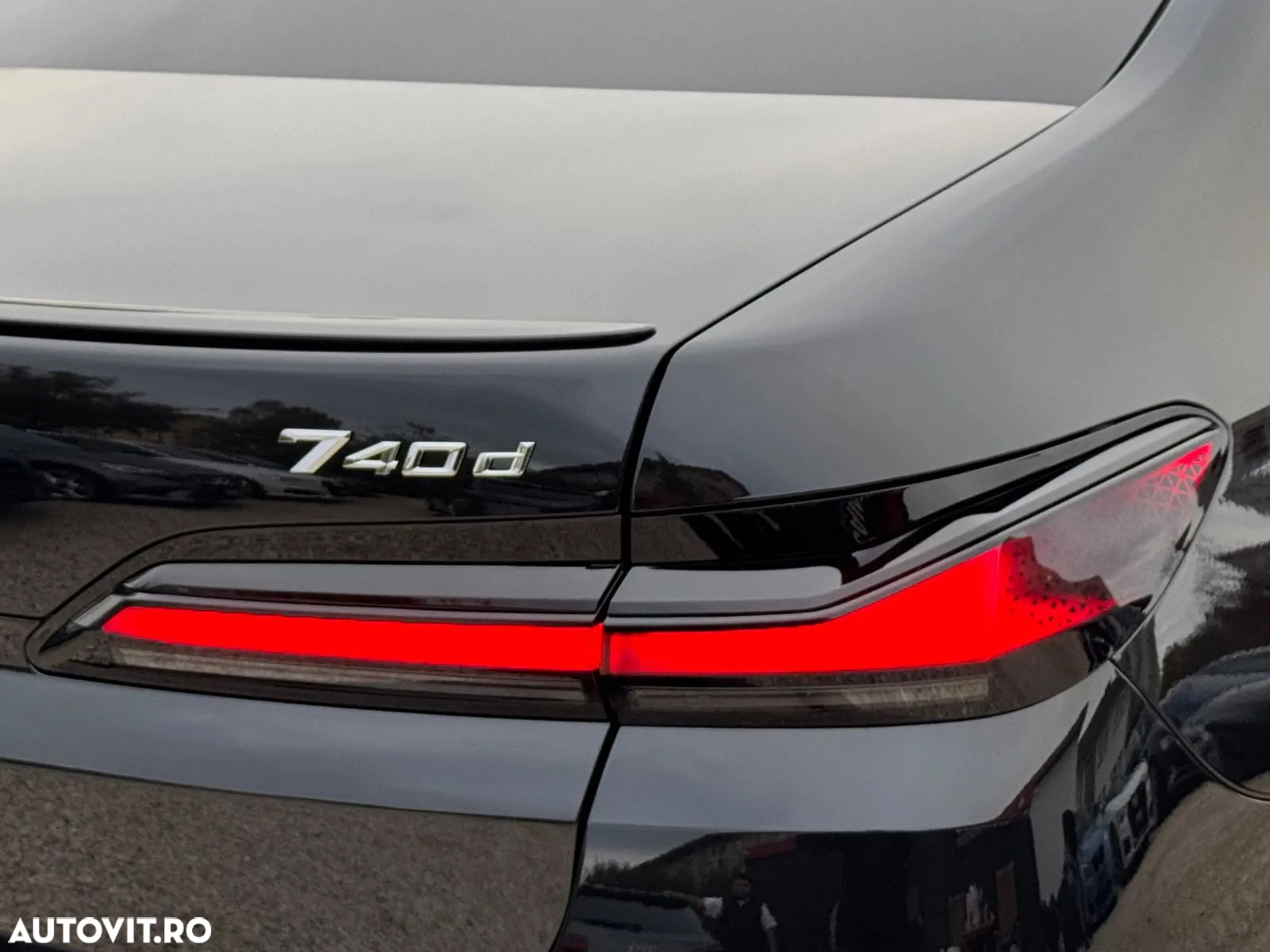 BMW Seria 7 740d xDrive MHEV - 12