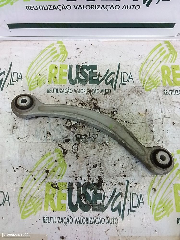 Braço Superior Suspenção Tr Dto Mercedes-Benz C-Class (W204) - 1