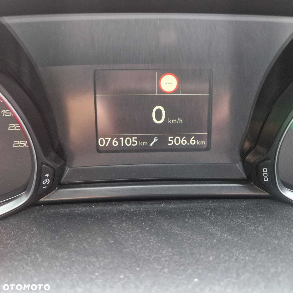 Peugeot 308 - 6