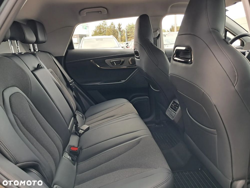Omoda 5 1.5 T-GDI Hybrid Comfort DHT - 10