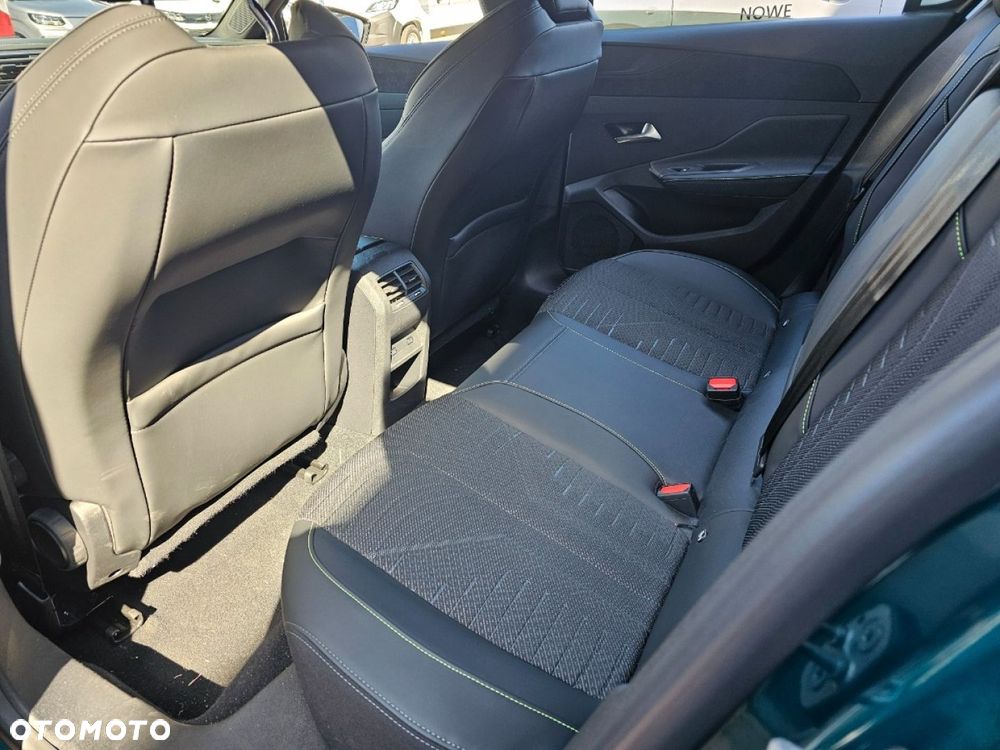 Peugeot 308 - 13
