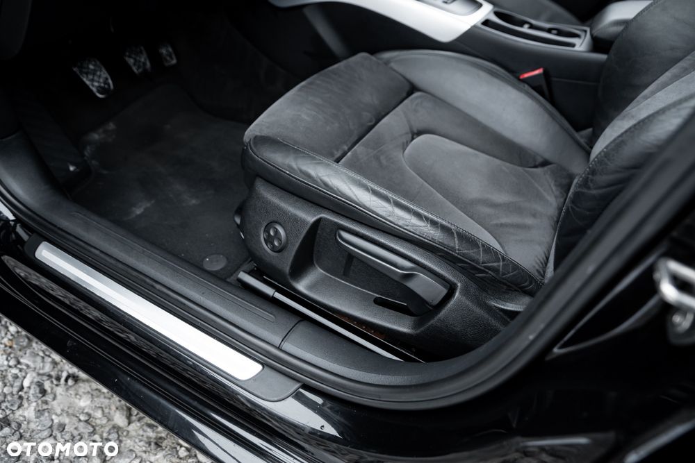 Audi A4 Avant 2.0 TFSI Quattro - 19