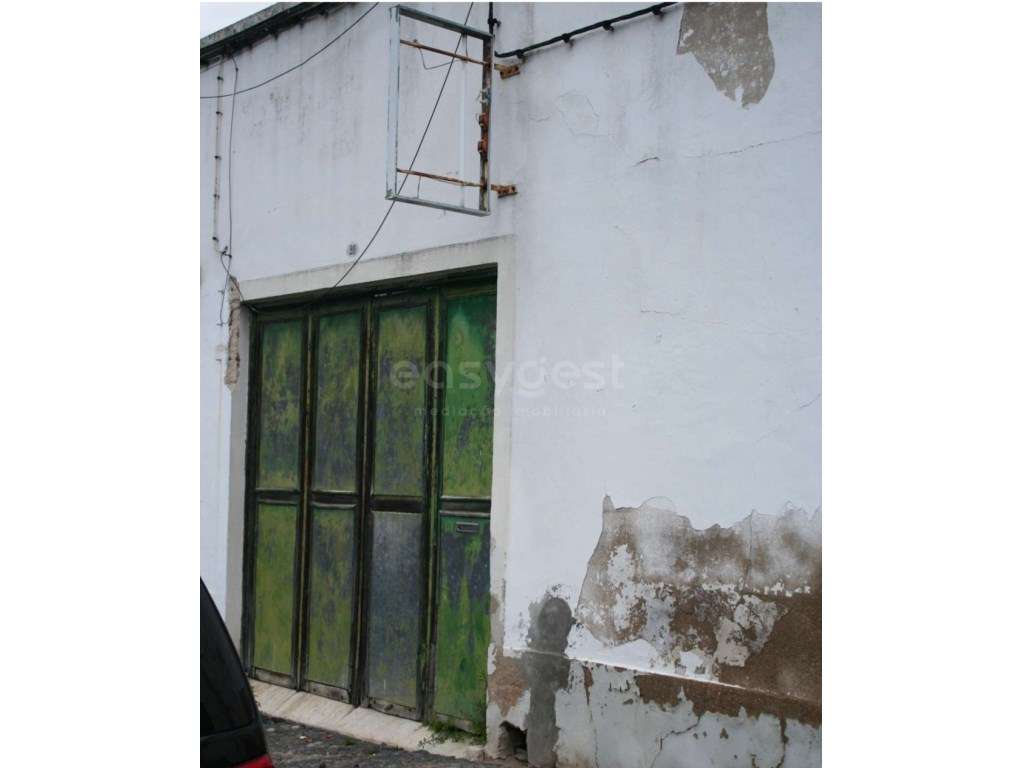 Empreendimento de 8 frações para requalificação - Grande imagem: 4/27