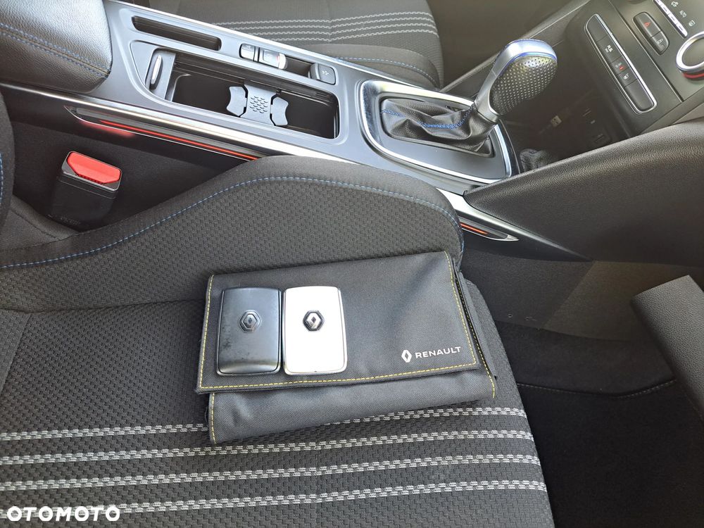Renault Megane ENERGY dCi 165 EDC GT LINE - 28