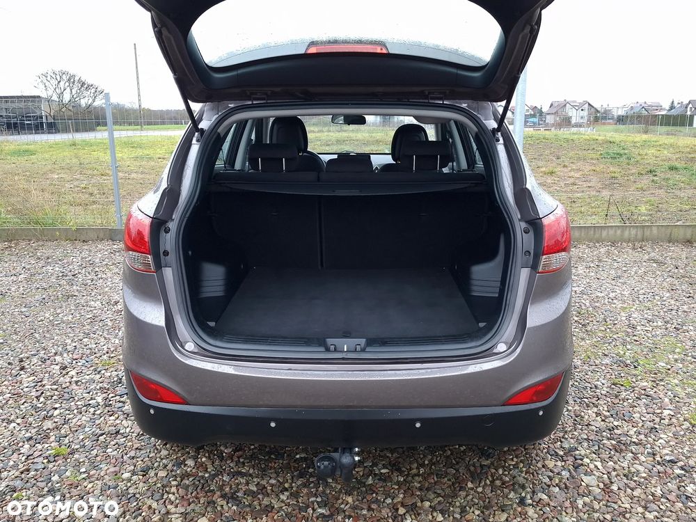 Hyundai ix35 blue 1.6 2WD Finale Gold - 14