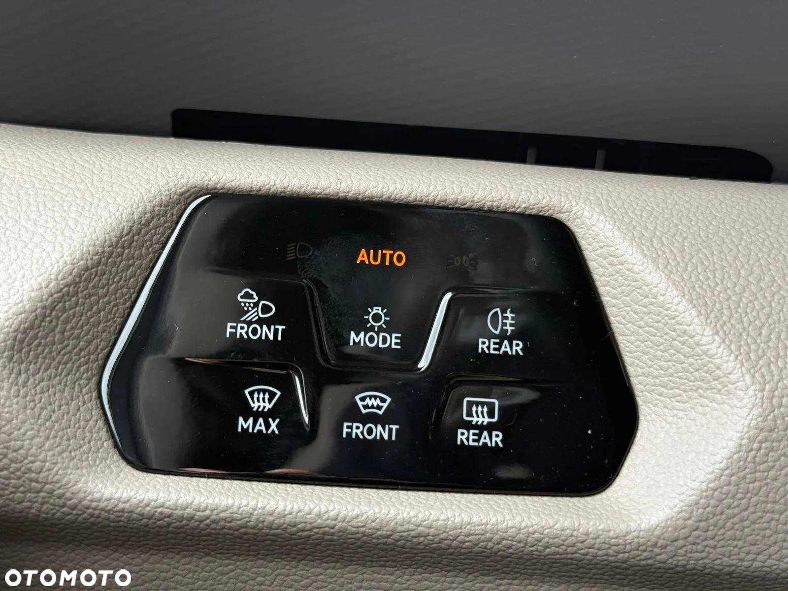 Volkswagen Multivan 1.5 eHybrid PHEV 4Motion L2 Edition DSG - 25