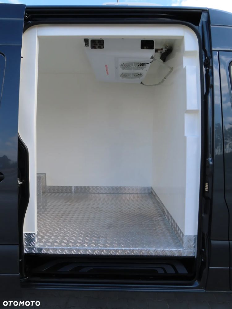 Mercedes-Benz Sprinter 319 CDI V6 3.0 CDI 190 KM Automat 7G-Tronic 4X4 Chłodnia -30*C Agregat Chłodniczy Rozstaw Osi 3665 mm Ładowność 1067 Kg WZMACNIANY Przebieg 10 Tys Km Jedyny Taki UNIKAT Stan NOWY Jak Z Fabryki POLECAM - 20