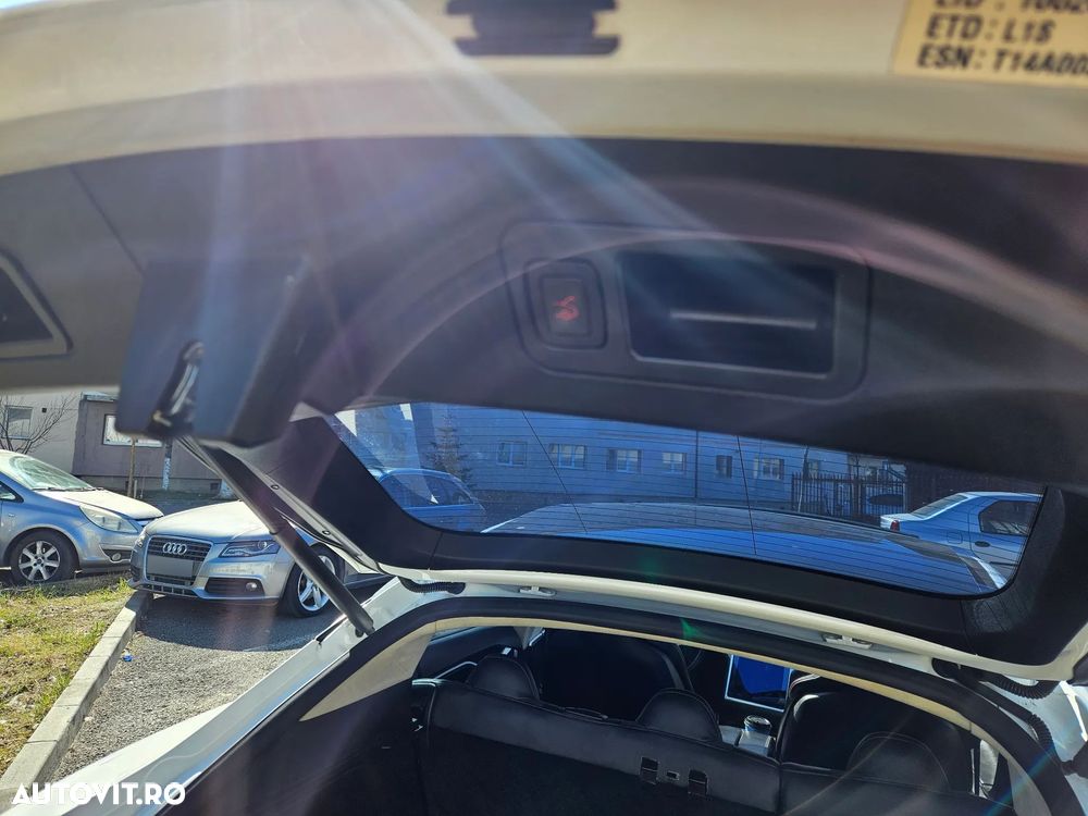 Tesla Model S - 19