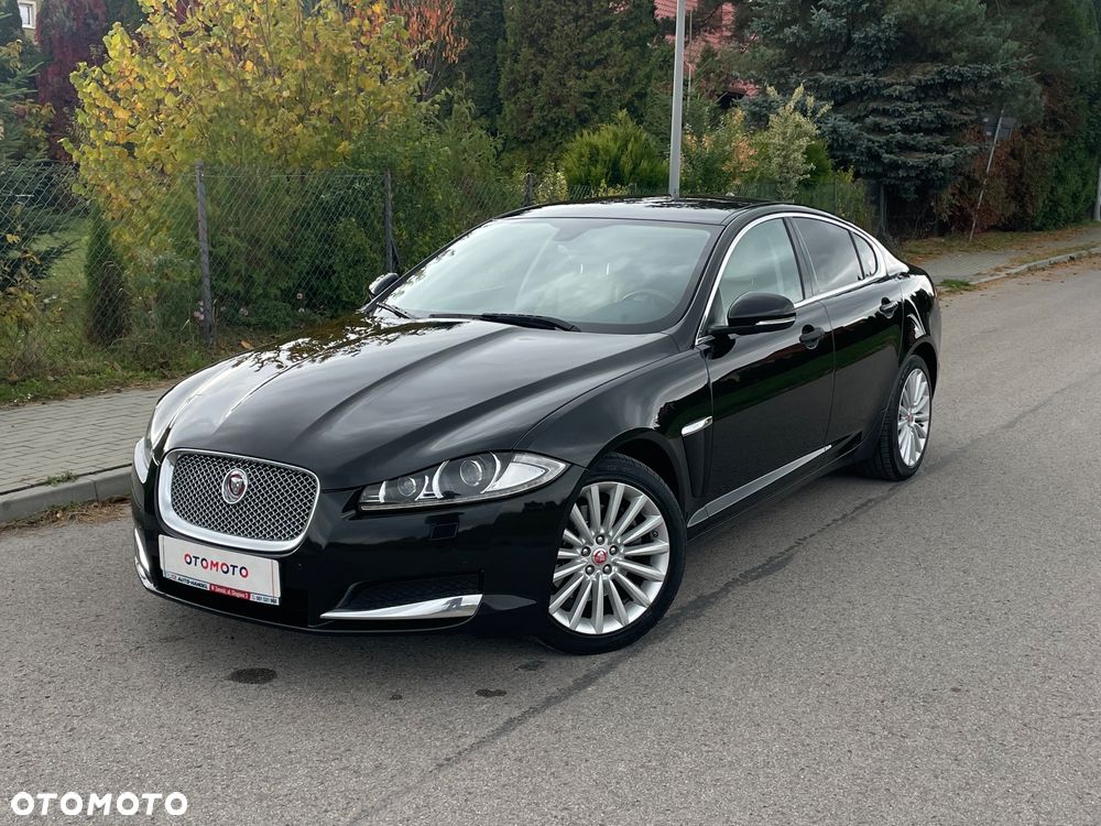 Jaguar XF 2.2 D Premium Luxury - 19