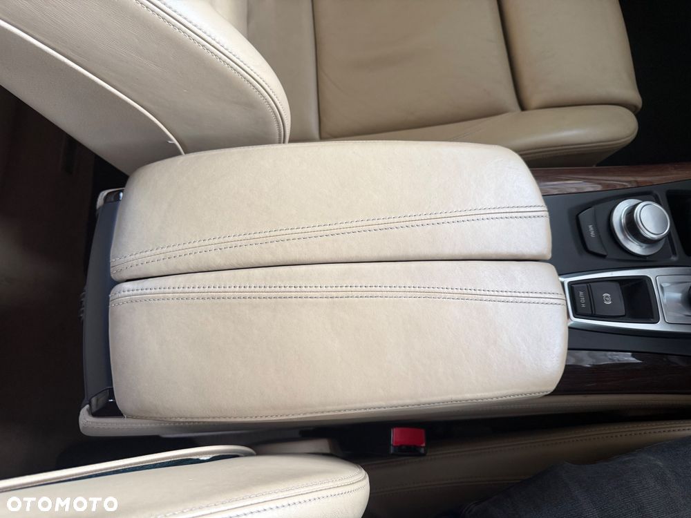 BMW X5 xDrive30d - 12