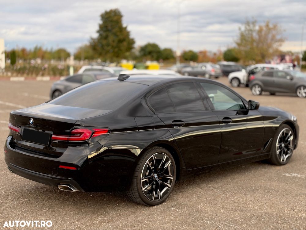 BMW Seria 5 530i xDrive Aut. - 3