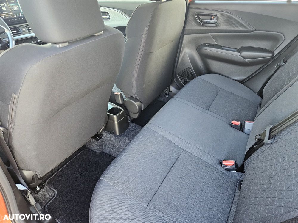 Suzuki Swift 1.2 Dualjet 12V MHEV CVT Spirit - 23