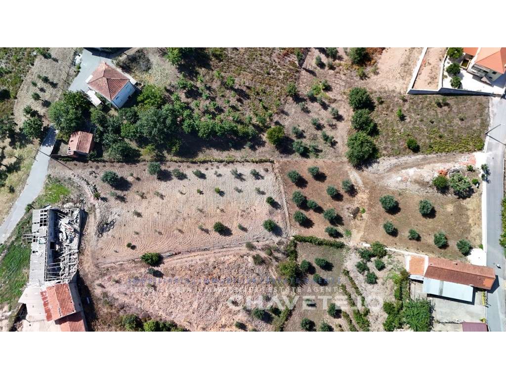 Terreno para construção com duas possibilidades e dois acessos - Grande imagem: 4/6