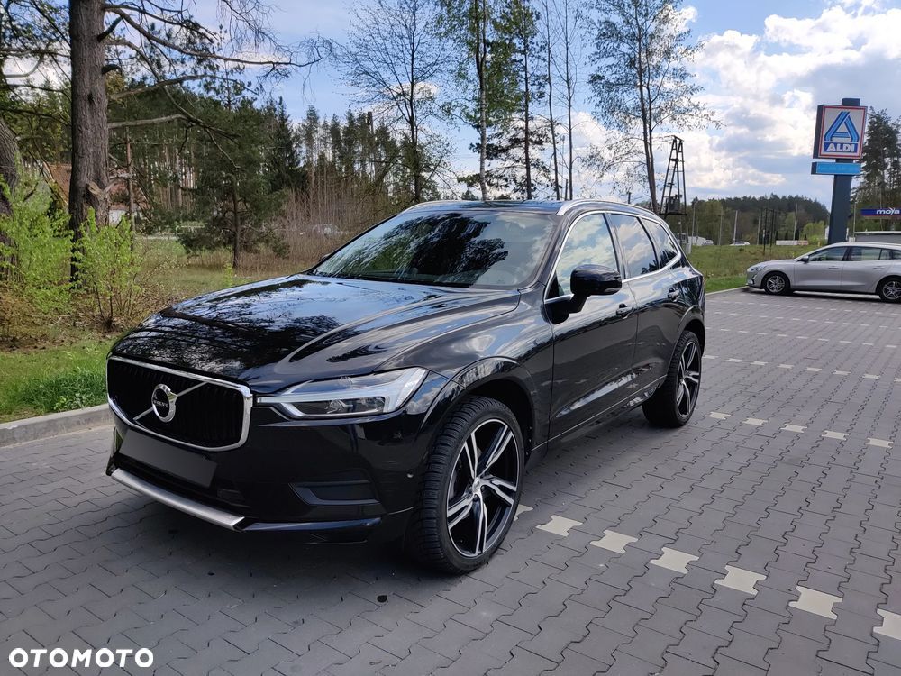 Volvo XC 60 T5 AWD Momentum - 1