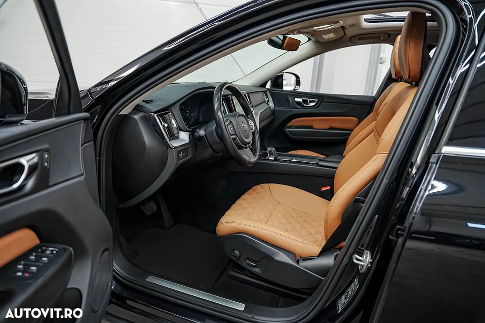Volvo XC 60 Recharge T6 AWD AT Core - 10