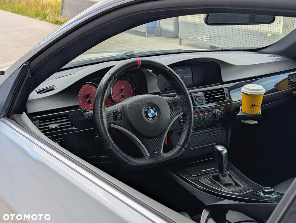 BMW Seria 3 325i M Sport Edition - 13