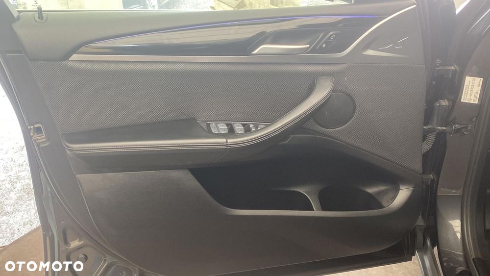 BMW X4 xDrive20i xLine sport - 14