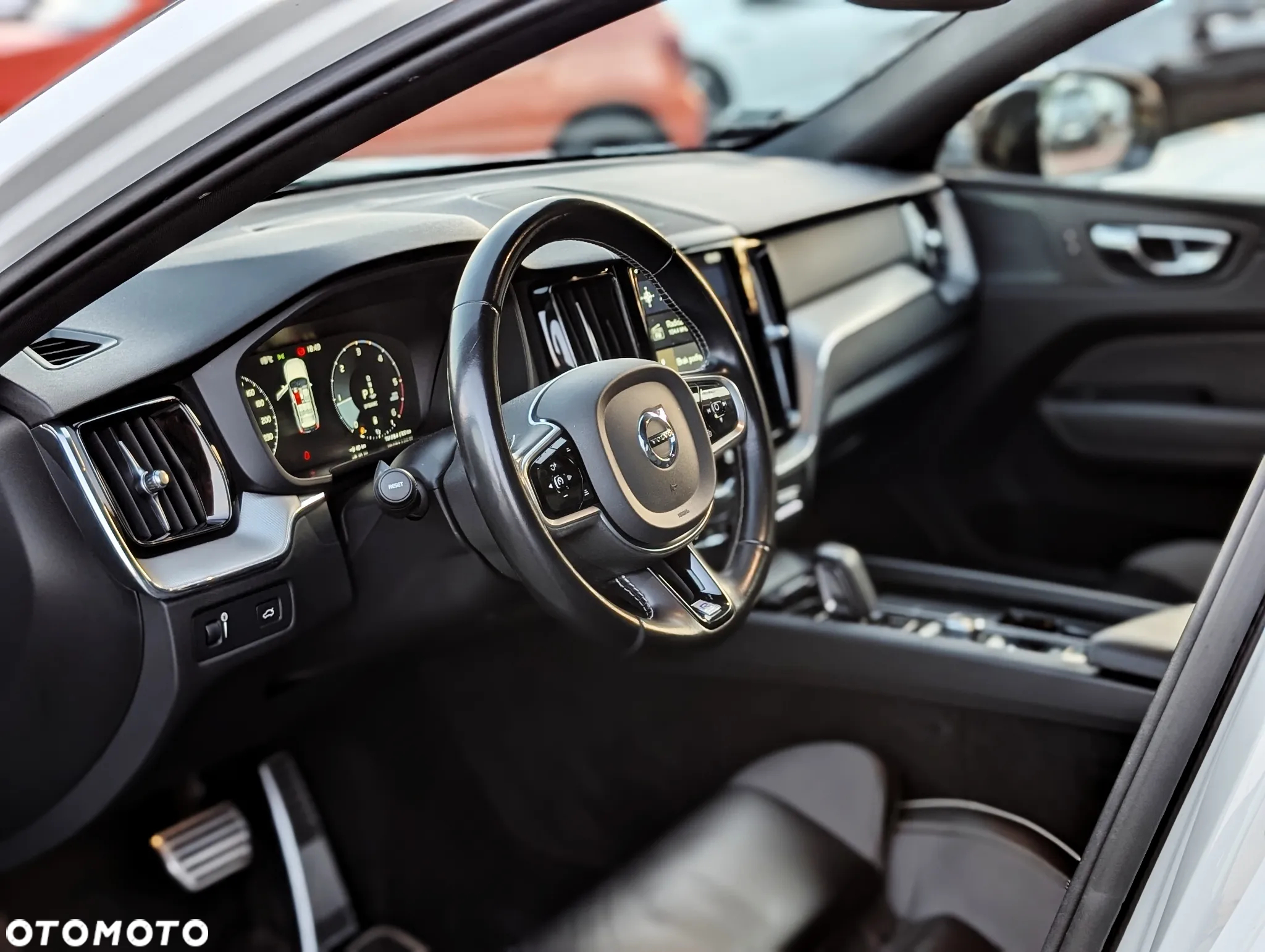 Volvo XC 60 B5 D AWD R-Design - 7