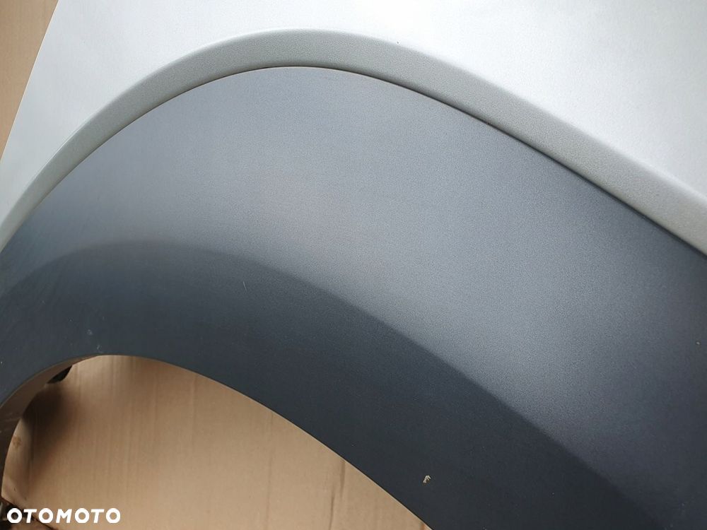 PRAWY błotnik Hyundai Kona EV Electric 17- Z SIERPEM SREBRNY - 2