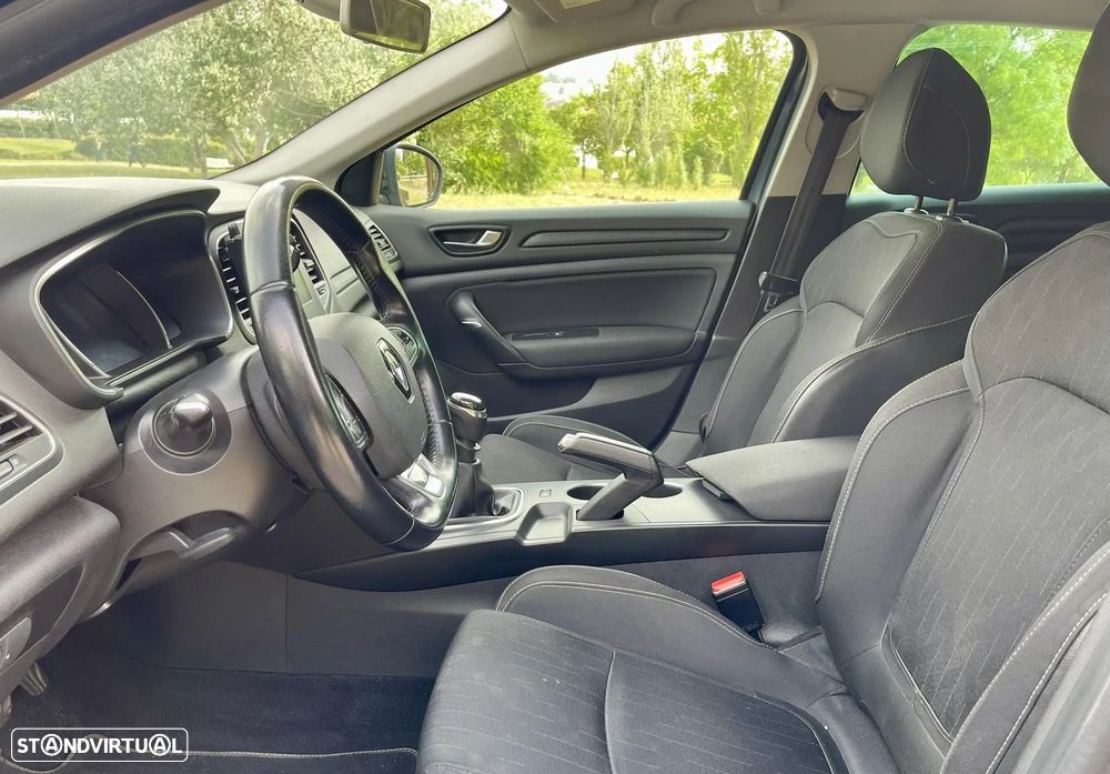 Renault Mégane Sport Tourer 1.5 Blue dCi Limited J17 - 12