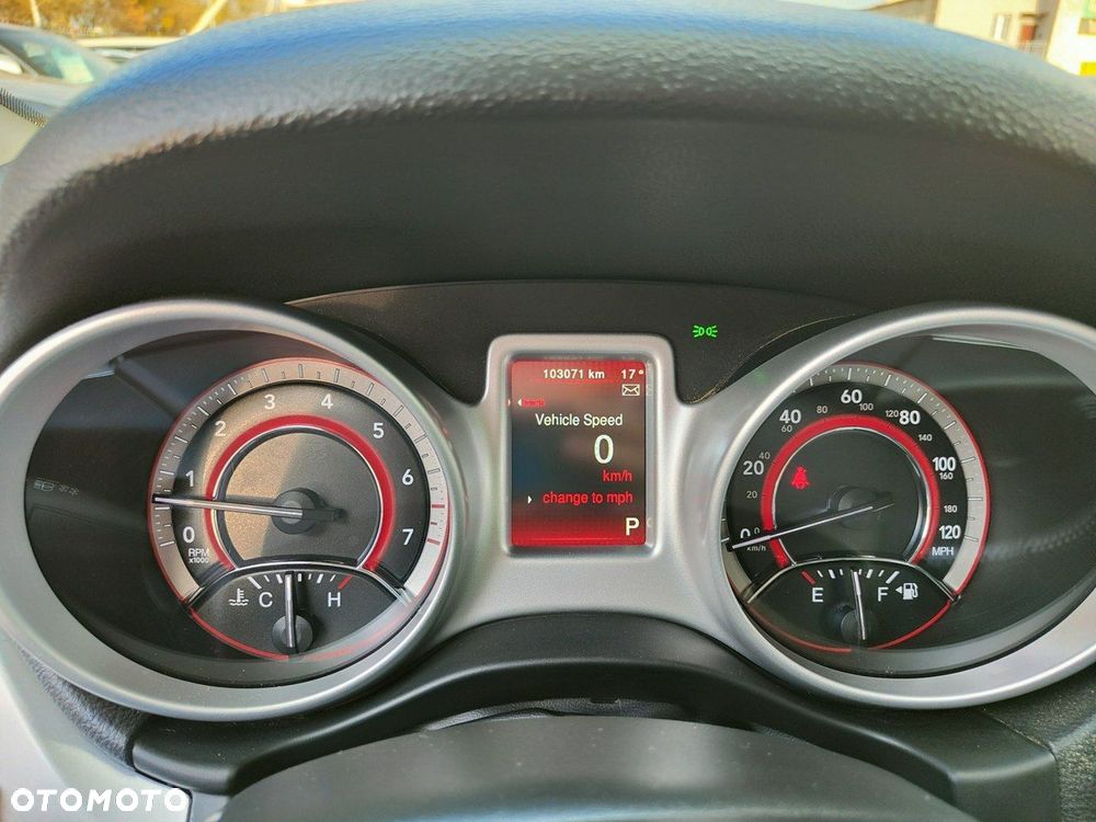 Dodge Journey - 10
