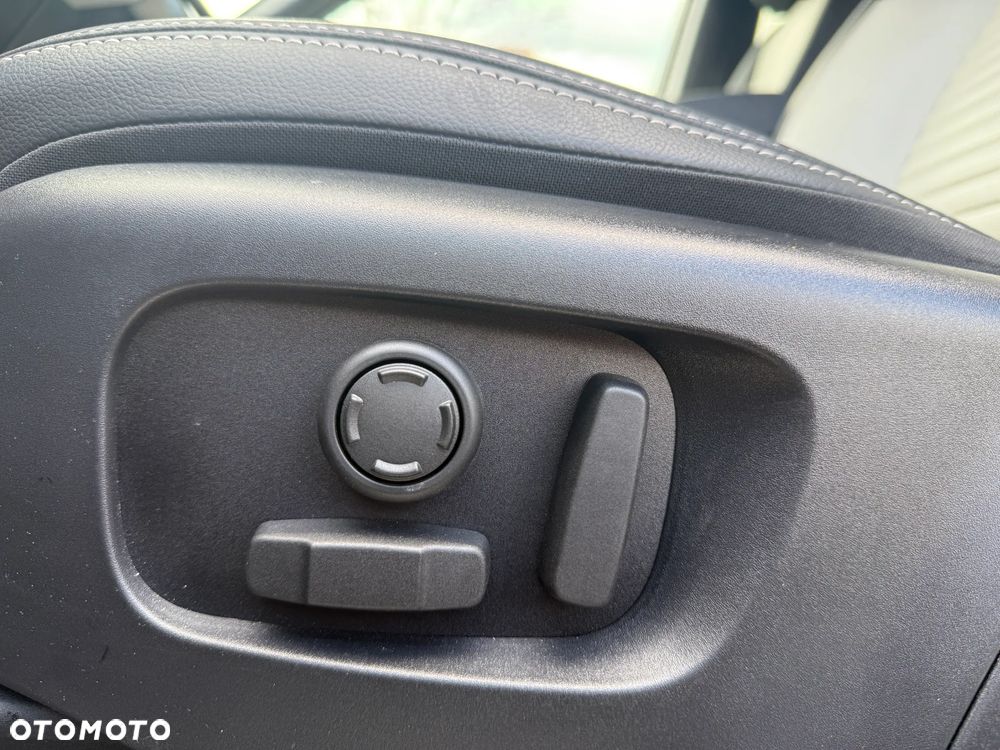 Land Rover Discovery Sport D200 Dynamic SE - 16