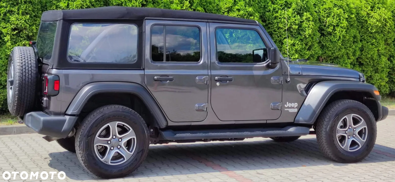 Jeep Wrangler Unlimited GME 2.0 Turbo Sahara - 17