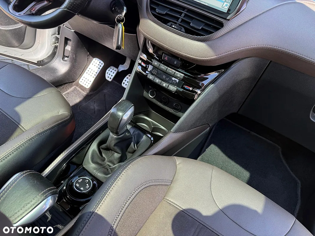 Peugeot 2008 120 VTI Allure - 21