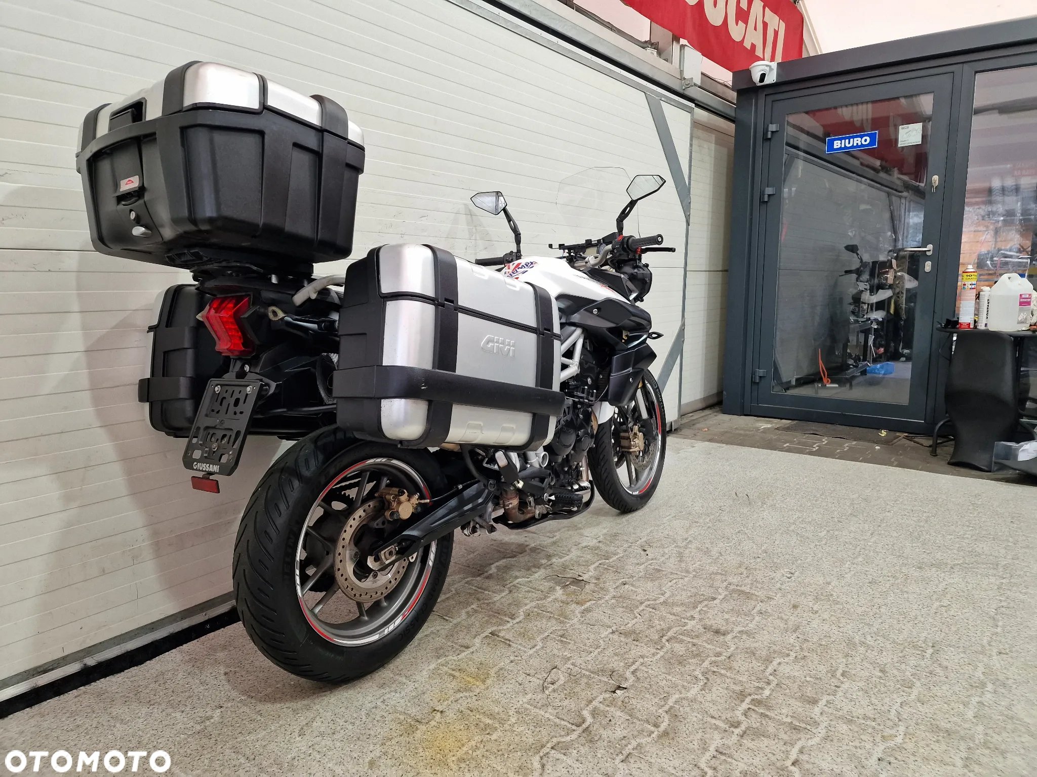 Triumph Tiger - 23